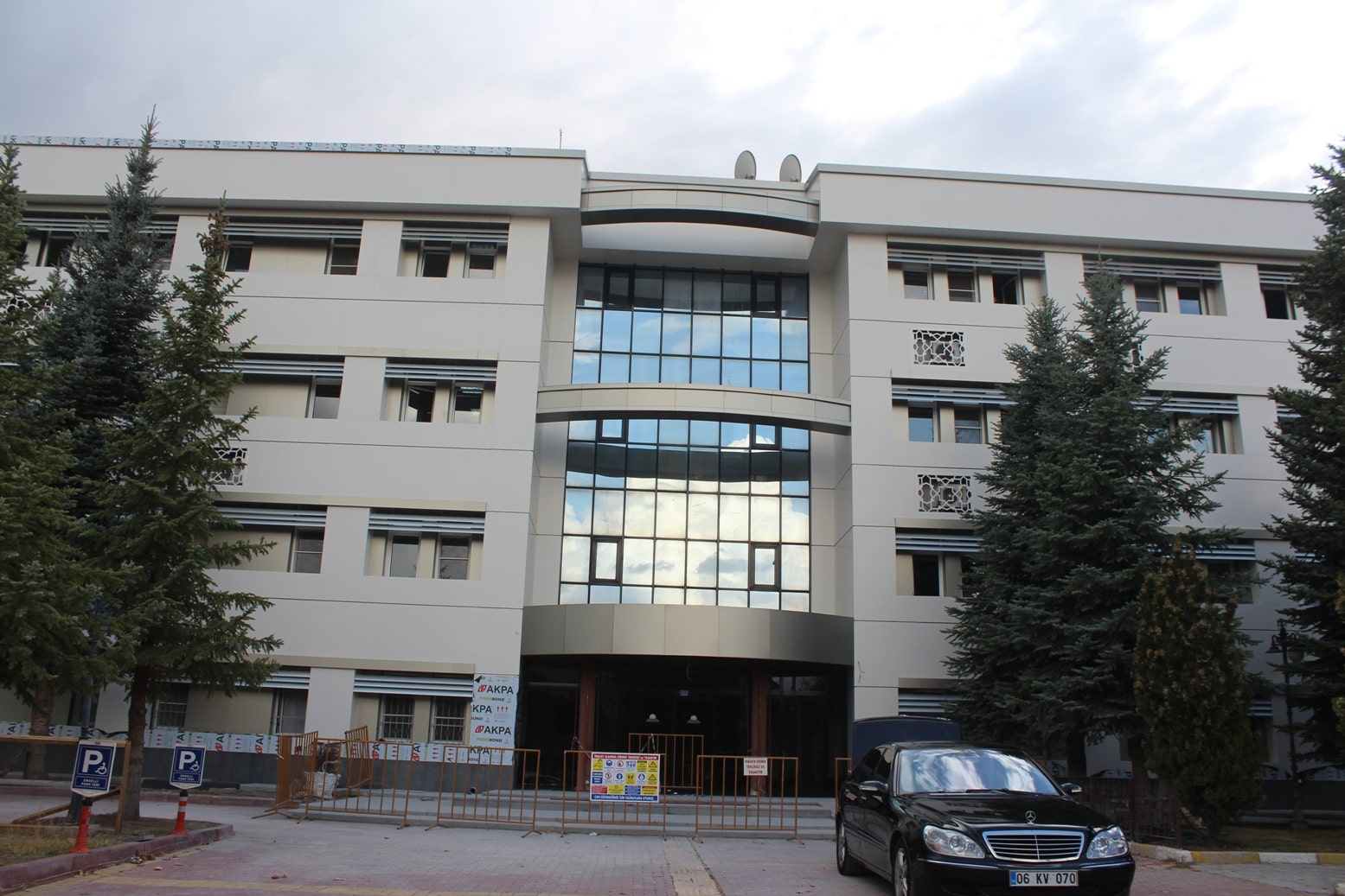 DİŞ HEKİMLİĞİ FAKÜLTESİ